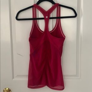 Lululemon top
